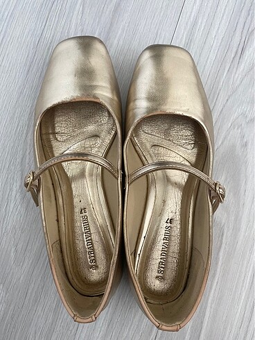 37 Beden Stradivarius Babet