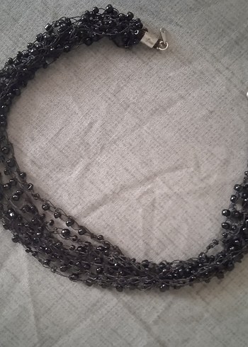 swarovski Uzun Siyah Boncuklu Gotik Kolye