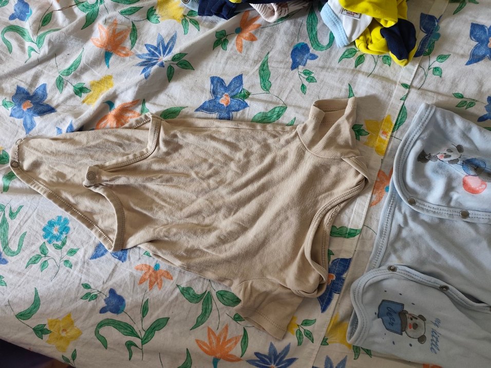 Düğmeli Kahverengi Askısız Bebek Body - Görsel 2