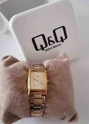 Q&Q Marka Kadın Gold Saat 