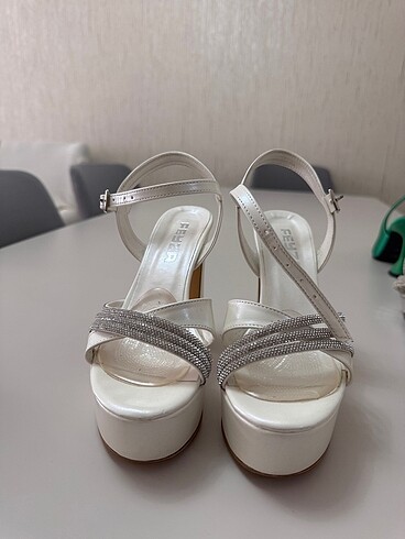 Gelin Ayakkabısı-Beyaz Platform Topuk - Görsel 7