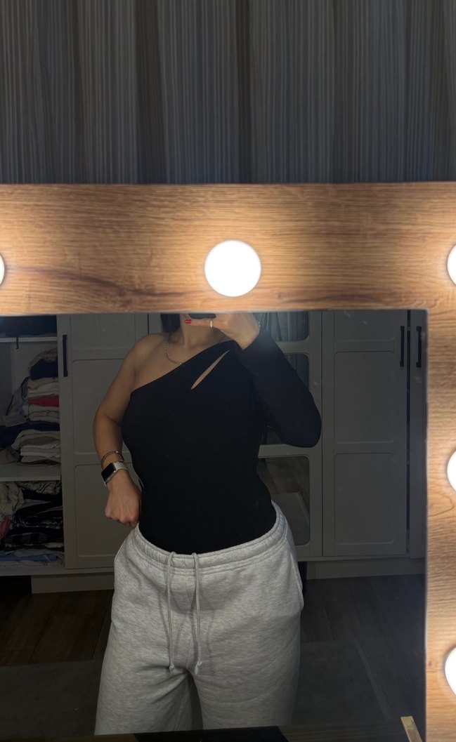 Tek Kol Uzun Kollu Siyah bodysuit - Görsel 2