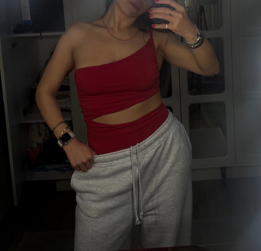 Kırmızı Asimetrik Askılı bodysuit - Görsel 4