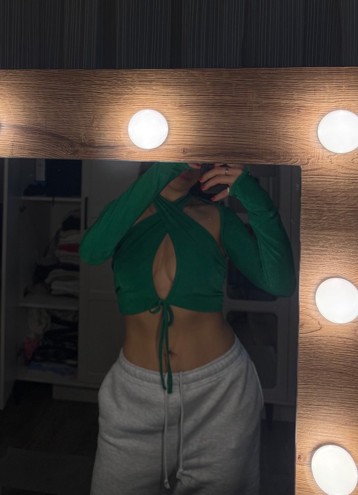 Yeşil Uzun Kollu Crop Top Halter Yaka - Görsel 3