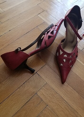 37 Beden Hakiki Deri Stiletto Ayakkabı