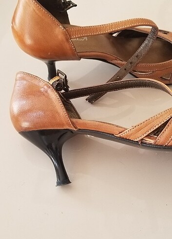 Diğer Hakki deri stiletto