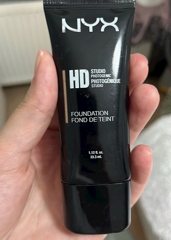 NYX HD Studio Photogenic Fondöten 33.3 ml