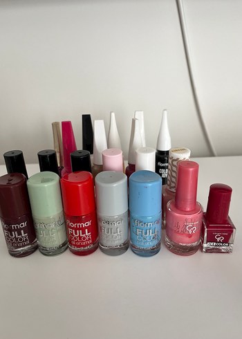 Flormar Açık Pembe Tırnak Ojesi