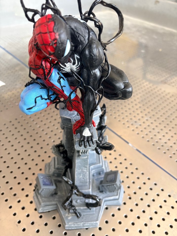 Örümcek Adam ve Venom Aksiyon Figürü - Görsel 3