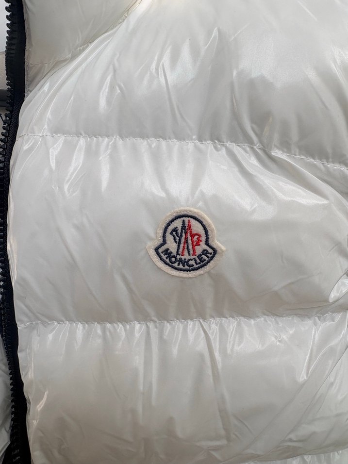 Moncleir  Beyaz Fermuarlı Erkek Şişme Yelek - Görsel 3