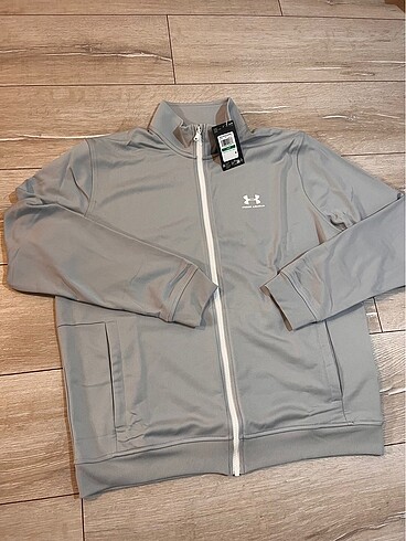 m Beden Orjinal Under Armour Fermuarlı Sweasthir