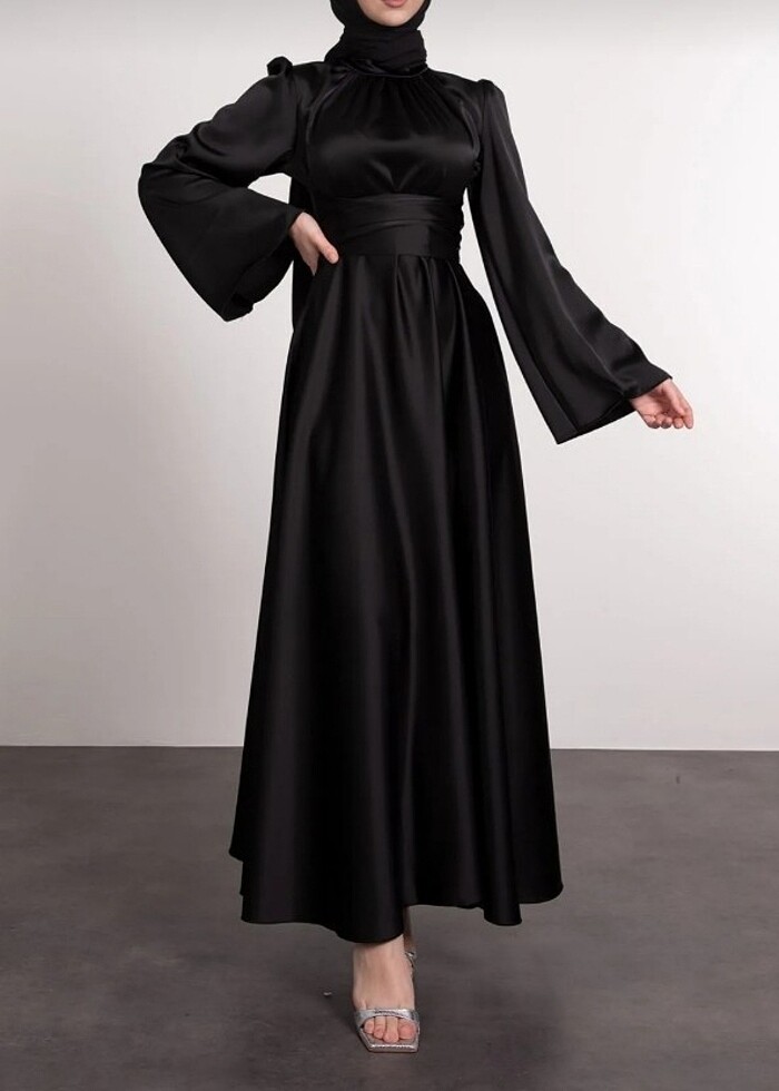 Etiketli siyah saten elbise 38 beden - Görsel 2