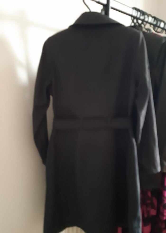 42 beden siyah cepli kusakli düğmeli kaliteli trenckot  - Görsel 3