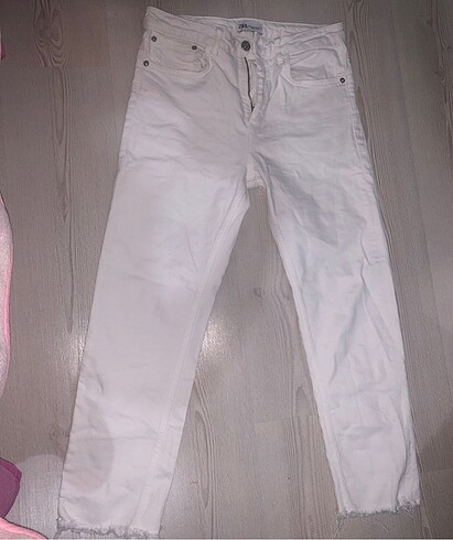 Zara marka beyaz mom jean