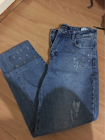Mom Jean