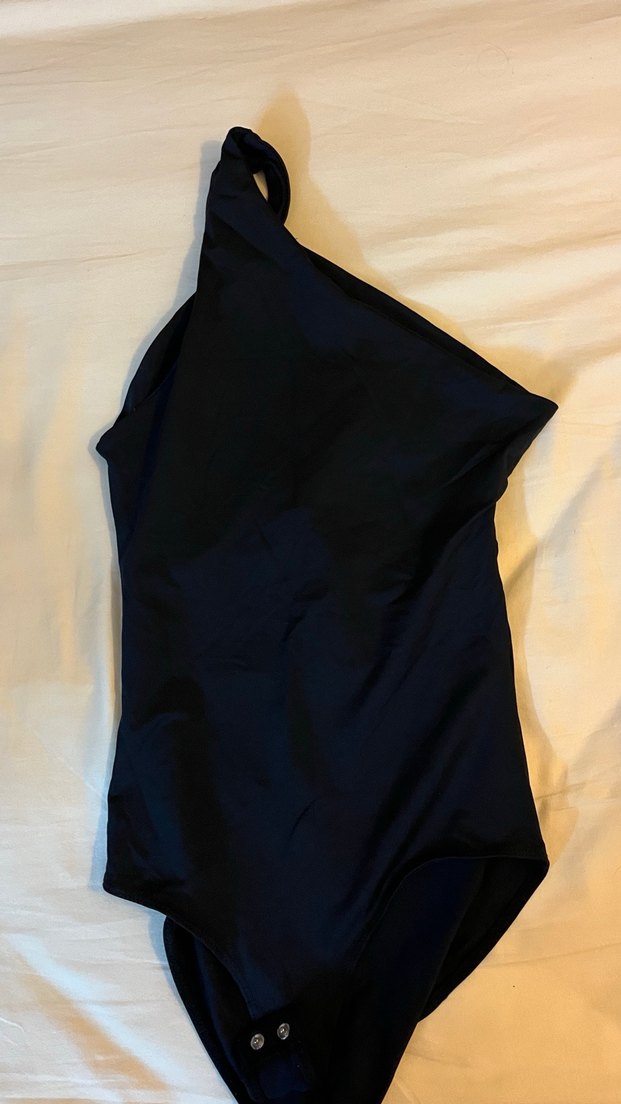 Siyah Drapeli Askılı Kadın body - Görsel 2