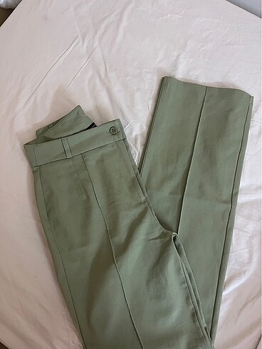 yesil kumas pantolon