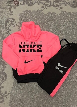 nike eşofman takımı 9-10 yaş 