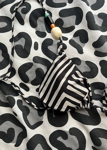 34 Beden siyah Renk Siyah Beyaz Zebra Desenli Mini Bikini Üstü