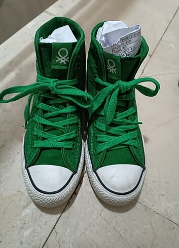 Benetton yeşil renk ayakkabı 
