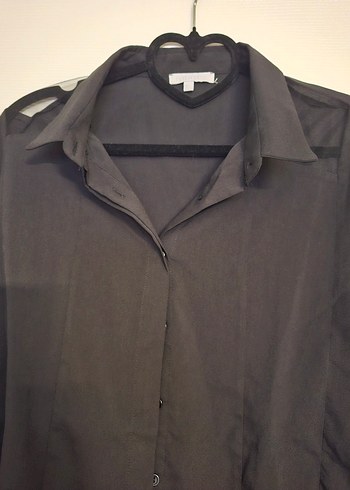 Siyah Düğmeli Kadın Gömlek omuzlar tül beden L uyumlu - Görsel 3