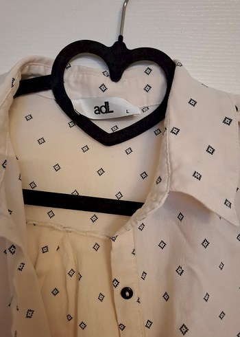 Düğmeli Krem  Pamuklu Kadın Gömlek - Görsel 3