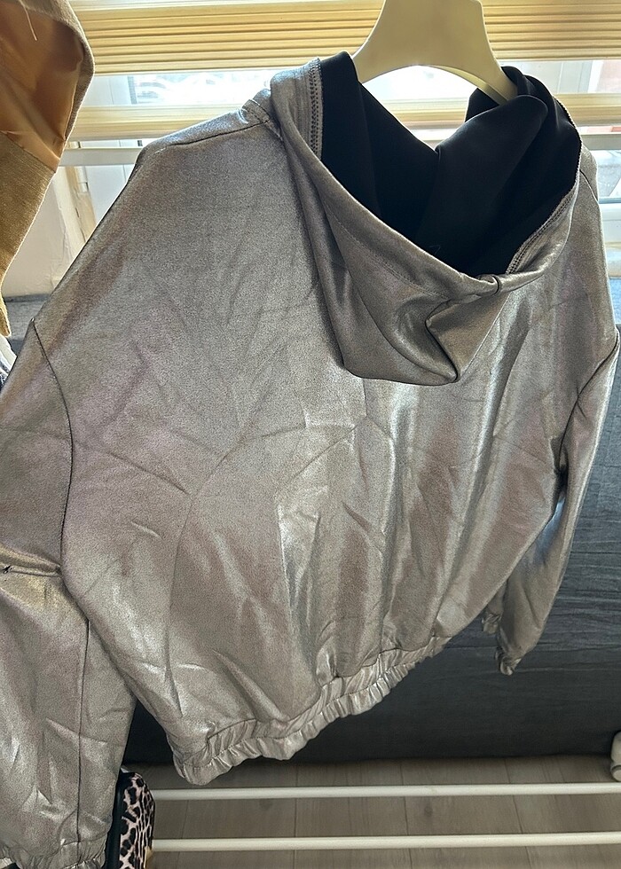 Kapşonlu Sweat - Görsel 3