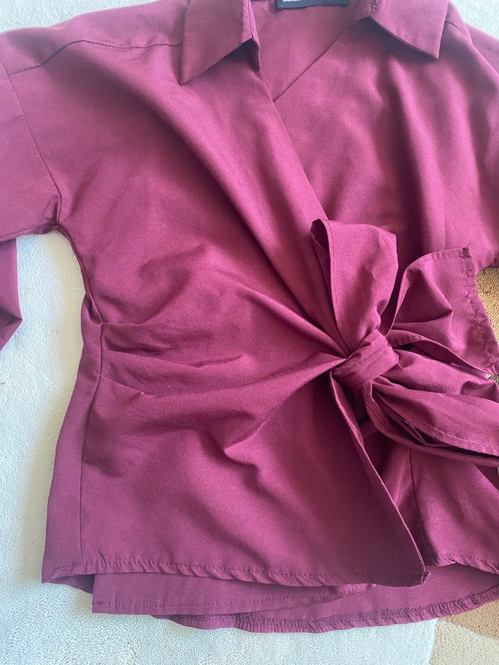 Bordo Düğmeli Kadın Bluz - Görsel 4