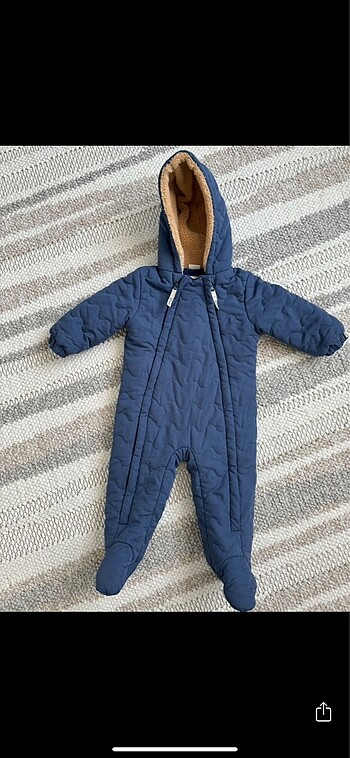 Next Next astronot mont