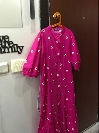 Zara Fuşya Çiçekli Elbise
