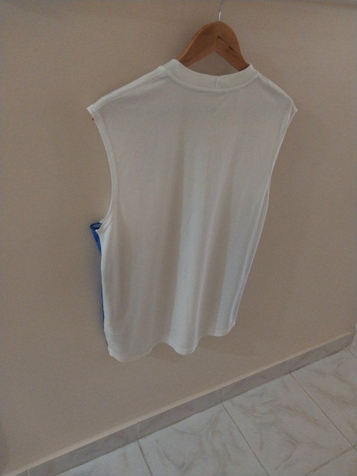 Nike Beyaz Erkek Kolsuz Spor Tişört - Görsel 2