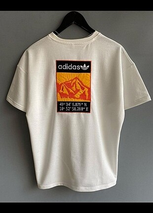 Adidas Oversize Unisex Nakışlı Tshirt 