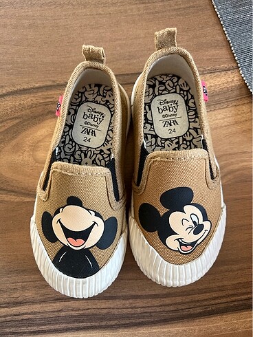 24 Beden Zara bebek ayakkabısı