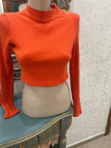 36 beden uzun kollu crop