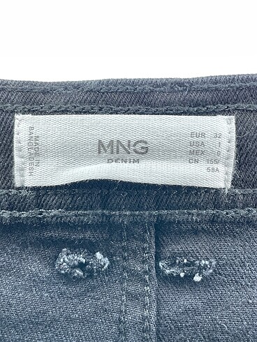 32 Beden siyah Renk Mango Jean / Kot %70 İndirimli.