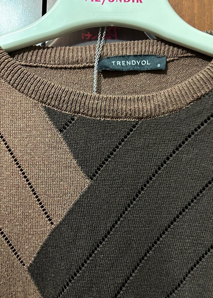 Kahverengi bluz - Görsel 2