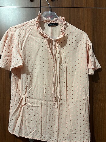 Turuncu gömlek - Görsel 3