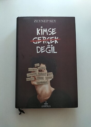 Kimse gerçek değil