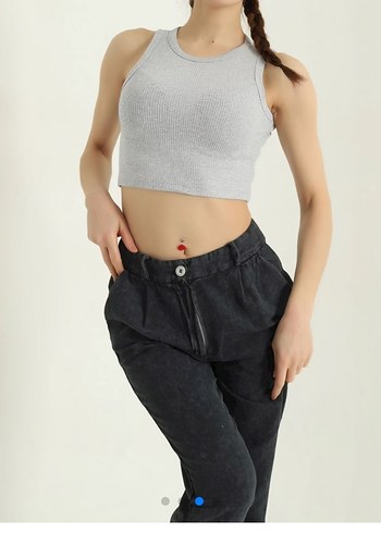 Gri Yüksek Yakalı Kolsuz Crop