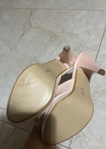 Pembe Tüylü Dolgu Topuklu Kadın Terlik - Görsel 4