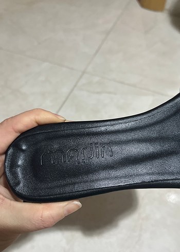 Kadın Siyah Örgü Bantlı Terlik - Görsel 3