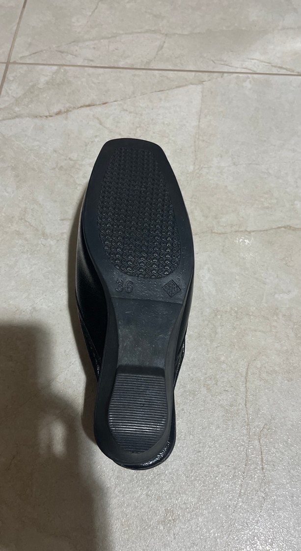 Siyah Yılan Desenli Topuklu Kadın Terlik - Görsel 3