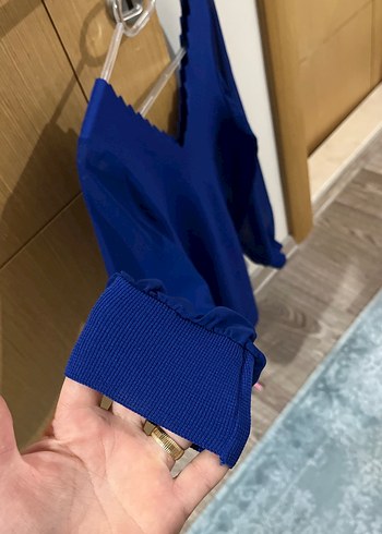 Mavi V Yaka Uzun Kollu Kadın Bluz - Görsel 3