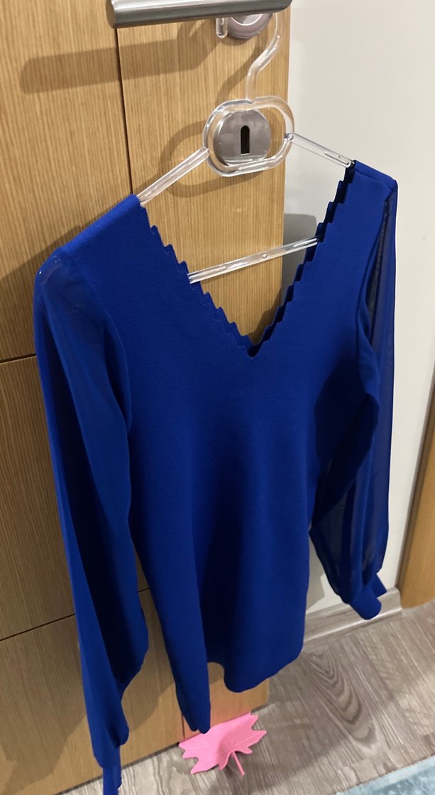 Mavi V Yaka Uzun Kollu Kadın Bluz - Görsel 2