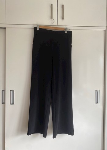 Kadın Siyah Normal Kesim Kumaş Pantolon