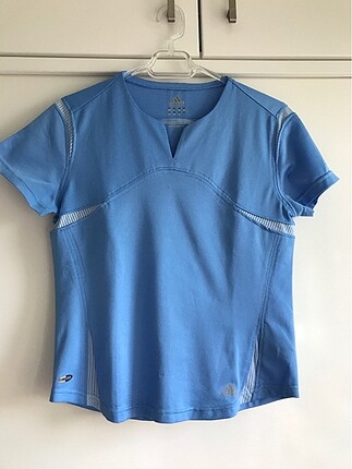 Adidas tshirt