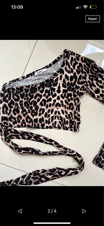 Urban Outfitters Subdued tek omuzlu leoparlı crop üst
