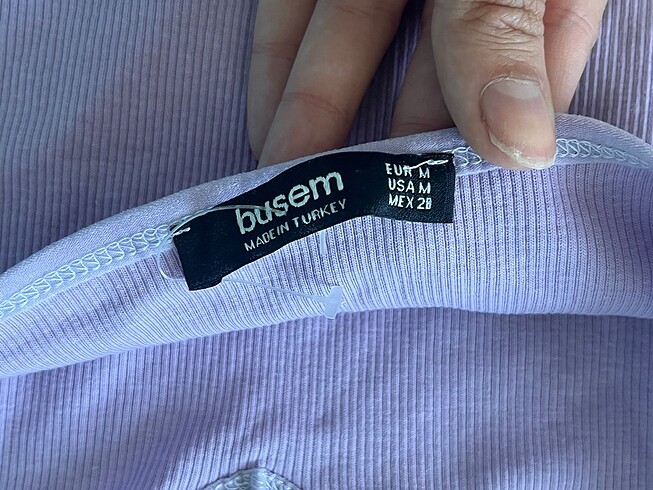 m Beden Lila omuzdan bağlamalı crop üst