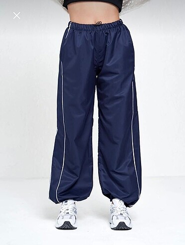 Lacivert oversize paraşüt eşofman