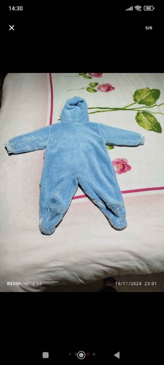 Renkli Baskılı Erkek Bebek Örgü Polar Tulumu - Görsel 4